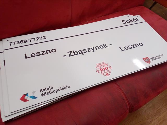 Tablica  KW  Leszno – Zbąszynek „SOKÓŁ"