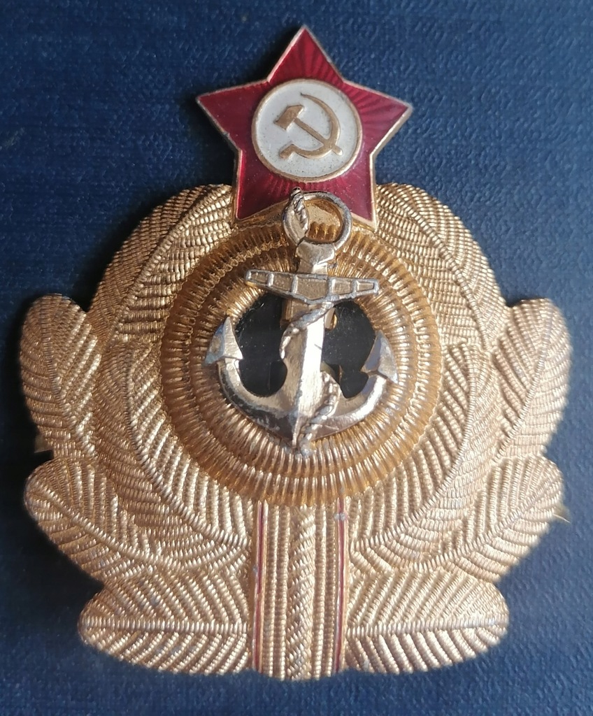 Kotwica czapkowa sowieckich marynarzy