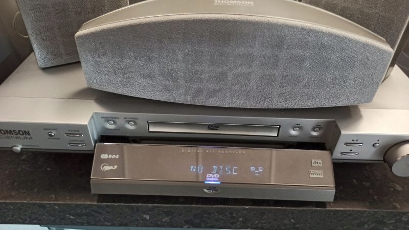 Домашний кинотеатр thomson dpl950vd. Thomson dpl933vd. Thomson dpl570ht. Домашний кинотеатр томсон 5. 520 dpl.