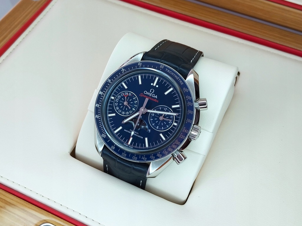 Купить Omega Speedmaster Moonwatch Moonphase, идеальное состояние.: отзывы, фото, характеристики в интерне-магазине Aredi.ru