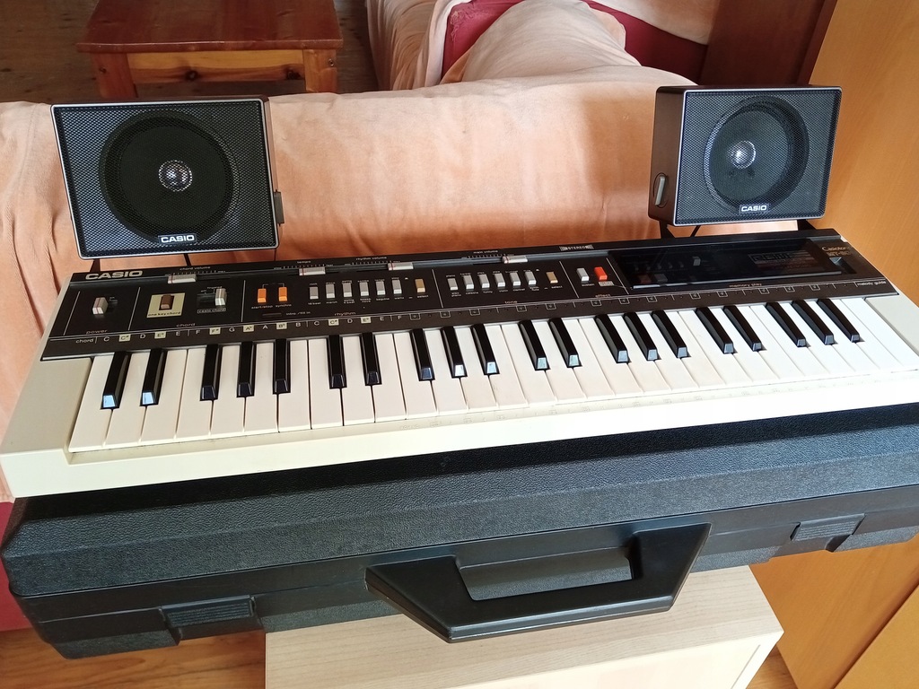 Keyboard Casio Casiotone MT-800, karta ROM futerał