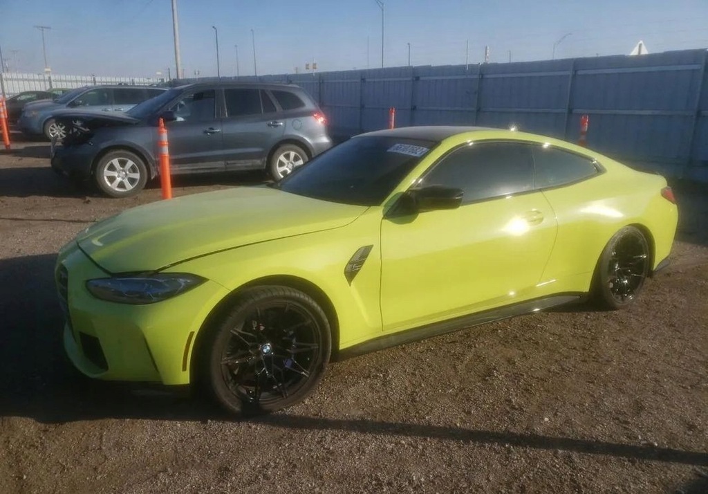 BMW M4 2022 BMW M4 COMPETITION Benzyna 4x4 ...