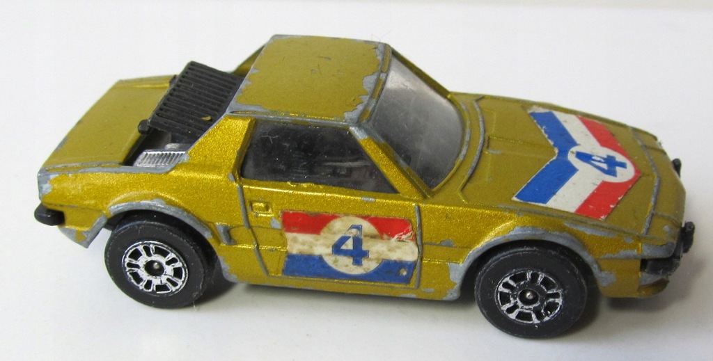 CORGI-FIAT XI/9