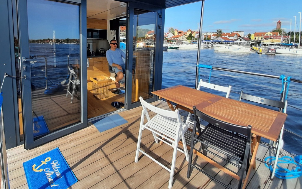 czarter houseboat domek na wodzie 7+1 dzień gratis