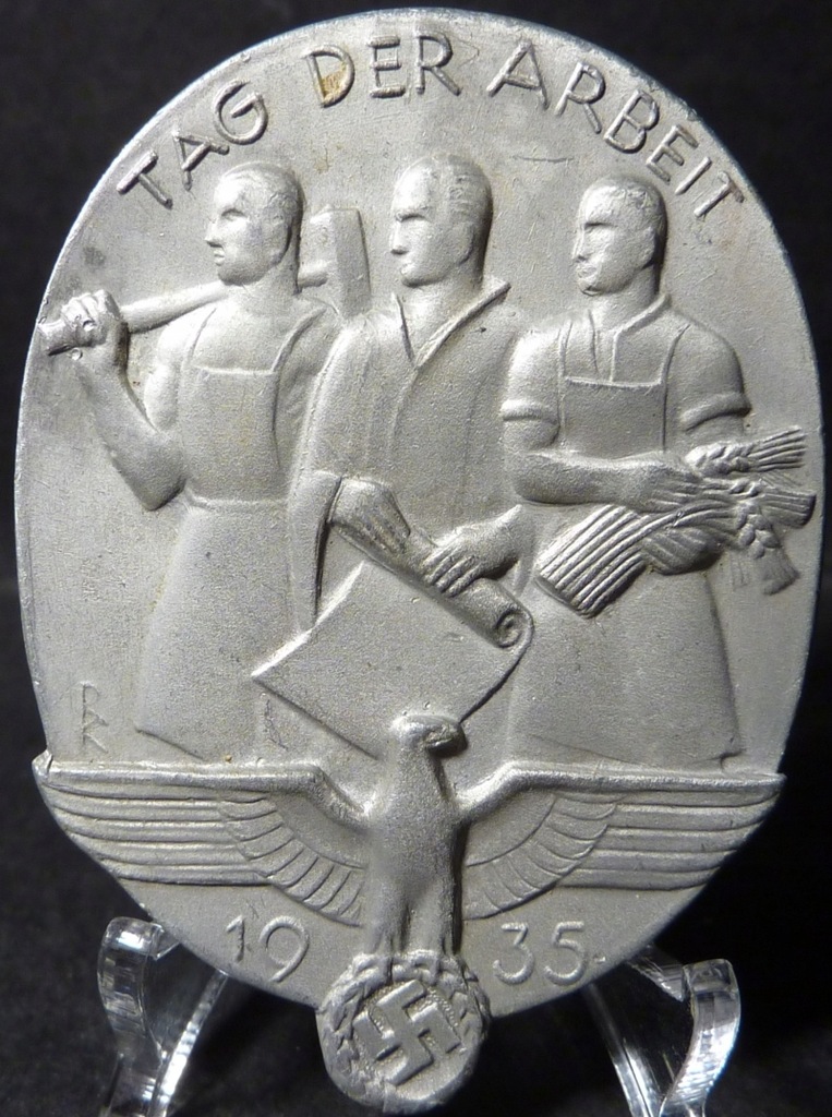 Odznaka TAG DER ARBEIT 1935 Sygnowana: Robinson' from Oberstein/Nahe