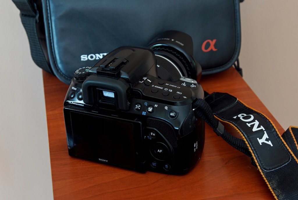 Купить Зеркальная камера Sony DSLR-A500 + объектив. 18-55 ОТЛИЧНО: отзывы, фото, характеристики в интерне-магазине Aredi.ru