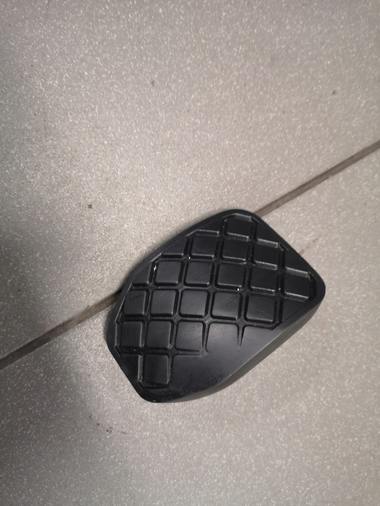 NAKŁADKA PEDAŁU SPRZĘGŁA AUDI 4A0721173A