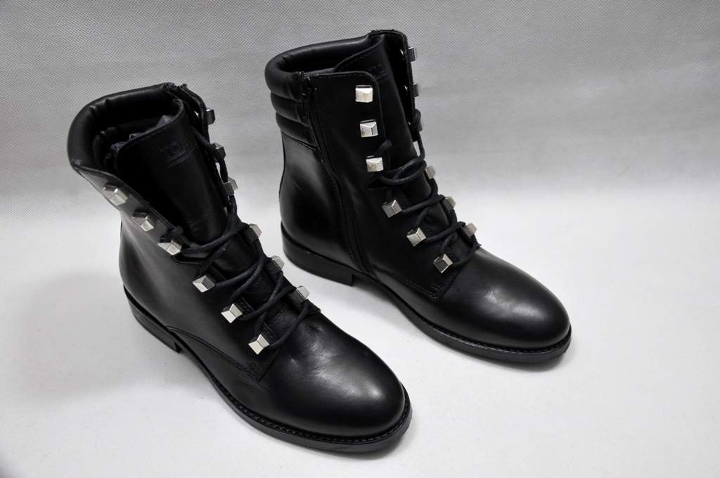 tommy hilfiger studs classic lace up boot