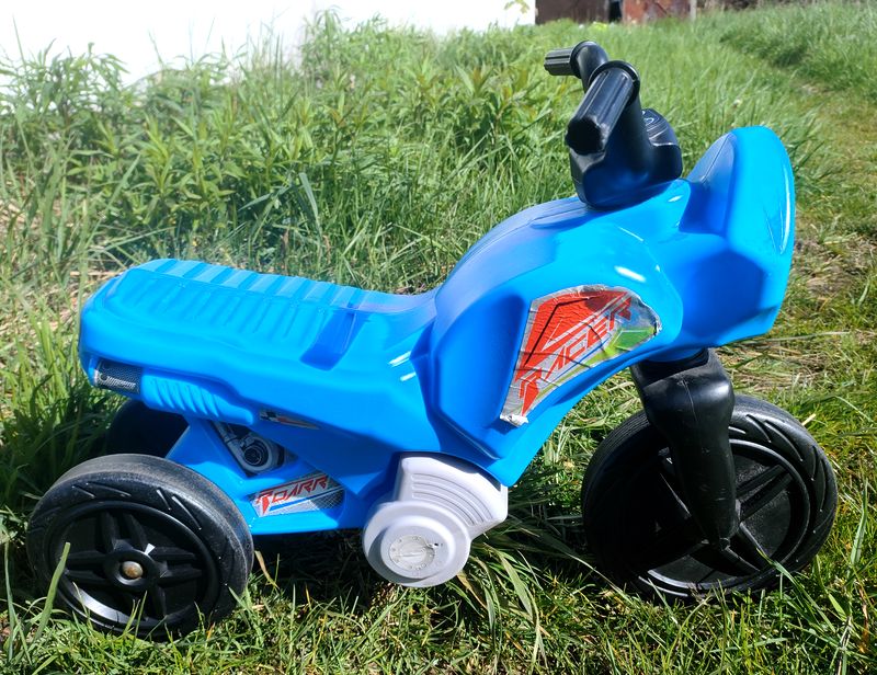 Jeździk Motor Motorek rower rowerek dziecięcy niebieski Blue MOCHTOYS
