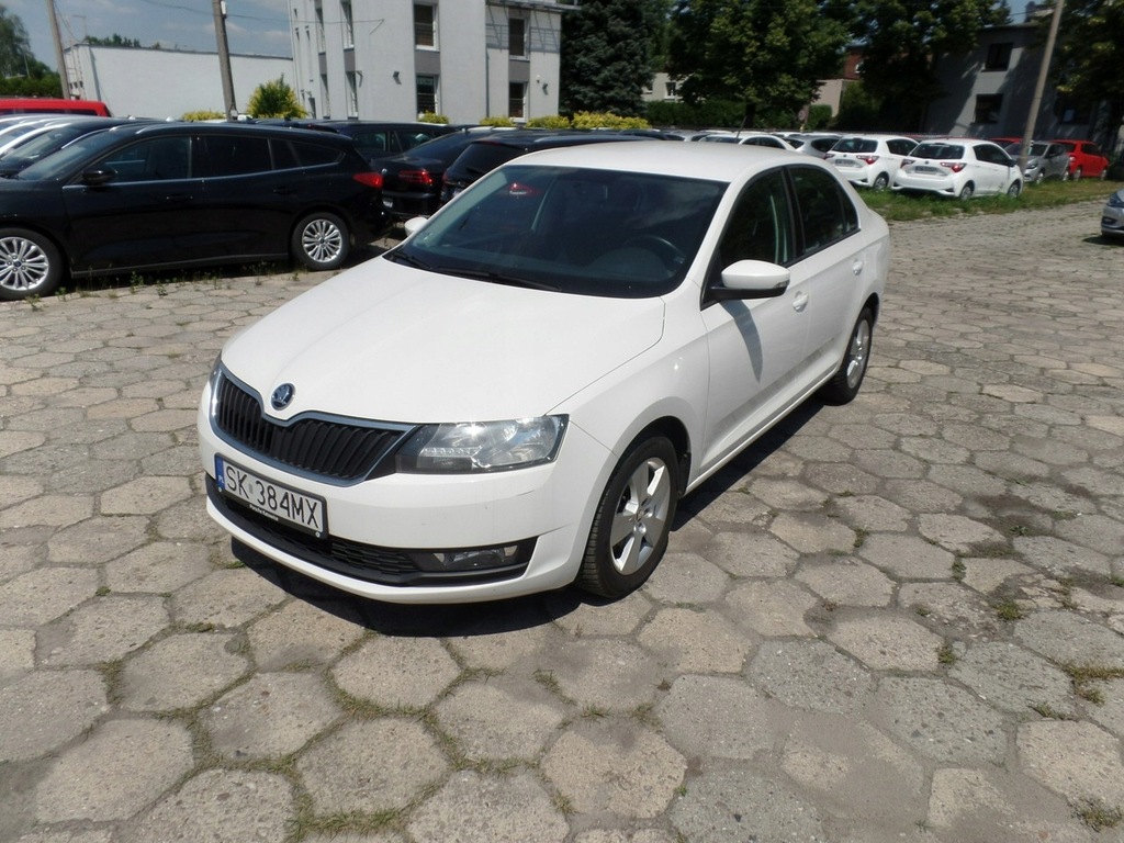 Škoda RAPID Skoda RAPID 1.6 TDI DPF Ambition