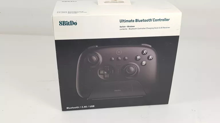 BEZPRZEWODOWY KONTROLER PC ULTIMATE 2.4 G PODSTAWKA W ZESTAWIE / 8BITDO