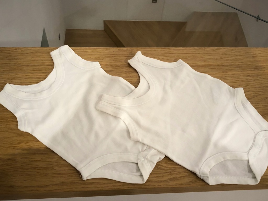 MOTHERCARE BIAŁE BODY R.50/56 (DO 4,5 KG) MALUTKIE