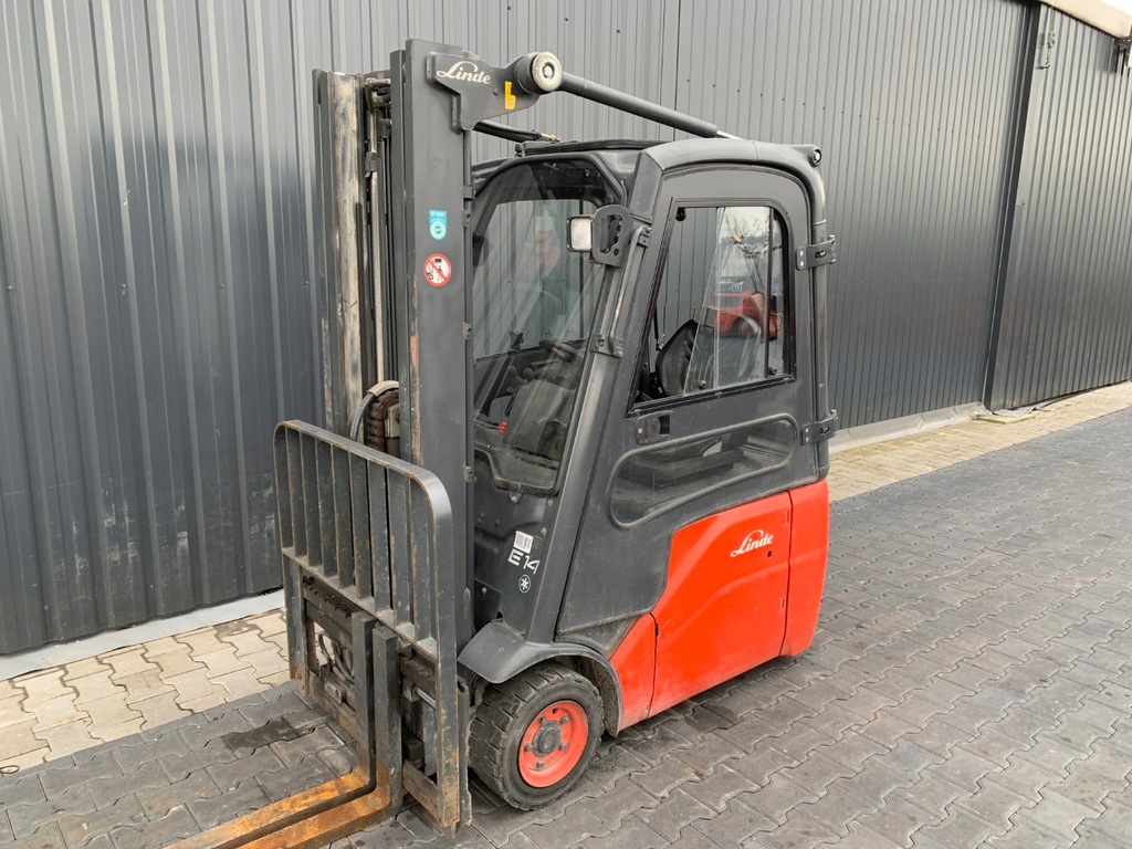 Wózek widłowy Linde E14-01 TRIPLEX PRZESUW 2012r.