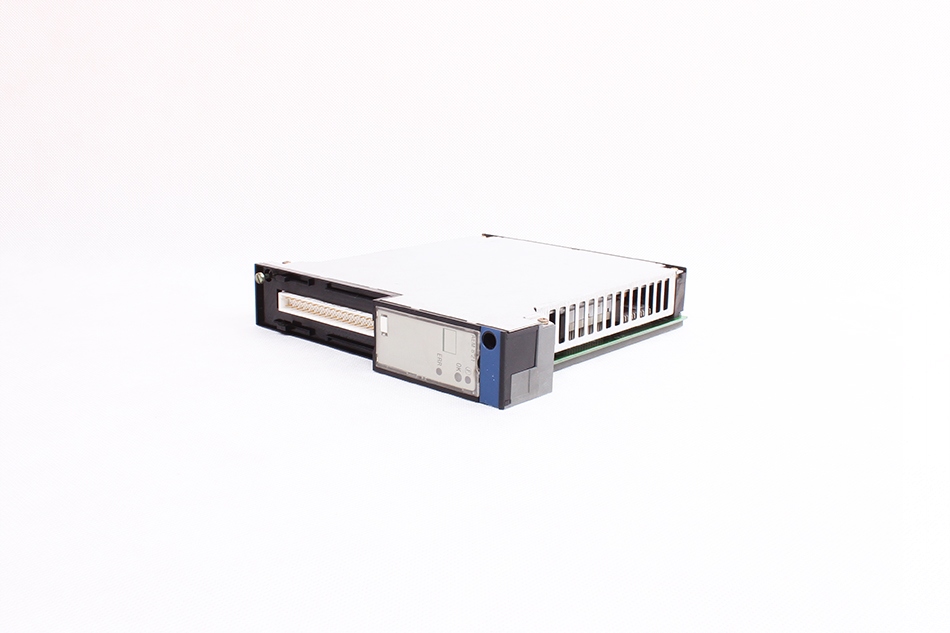 INPUT MODULE TSXAEM821 TELEMECANIQUE AEG ID5756