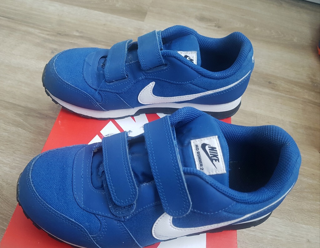 Buty sportowe Nike niebieskie rozmiar 35