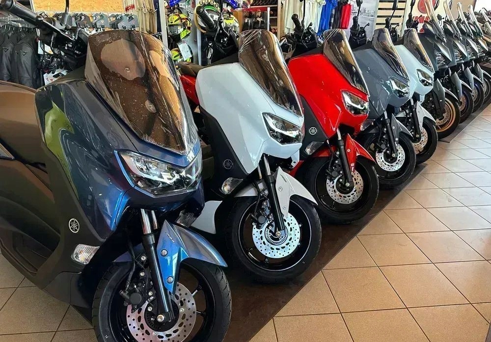 Yamaha NMAX N-MAX 125 kat B NMAX od reki Biels...