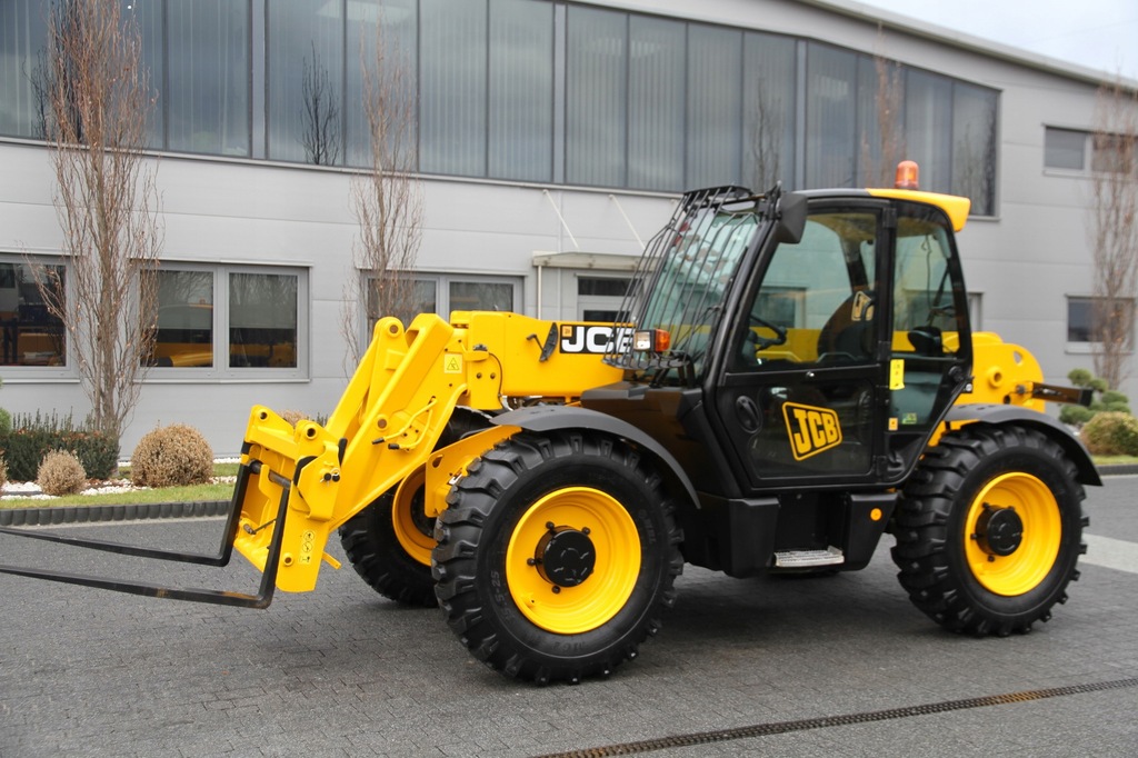 JCB ŁADOWARKA TELESKOPOWA 541 70 TURBO 7 M 4.1 T JCB ŁADOWARKA TELESKOPOWA 541 70 TURBO 7 M 4.1 T Opinie i