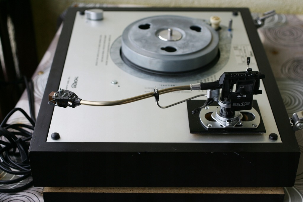 Купить Thorens TD 202 - рояльный лак черный: отзывы, фото и ...