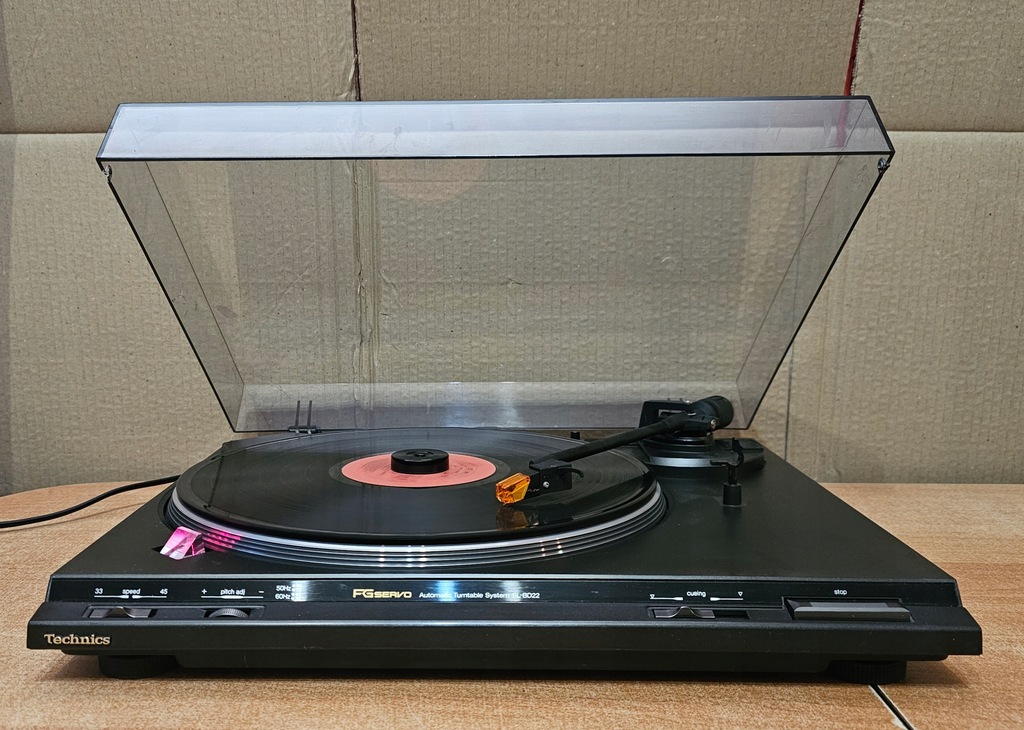 Gramofon TECHNICS SL-BD22