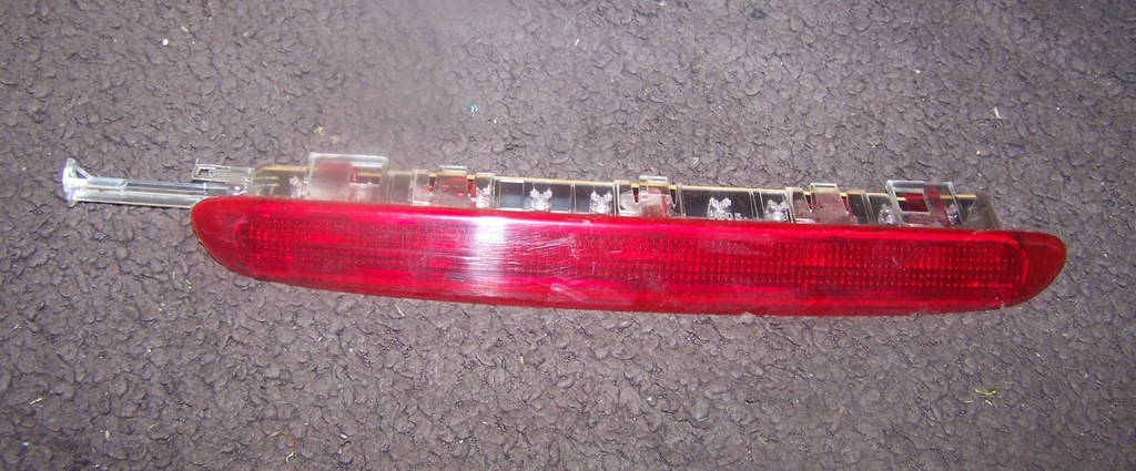 TRZECIE ŚWIATŁO STOPU SEAT ALTEA ORYG. 5P0945097