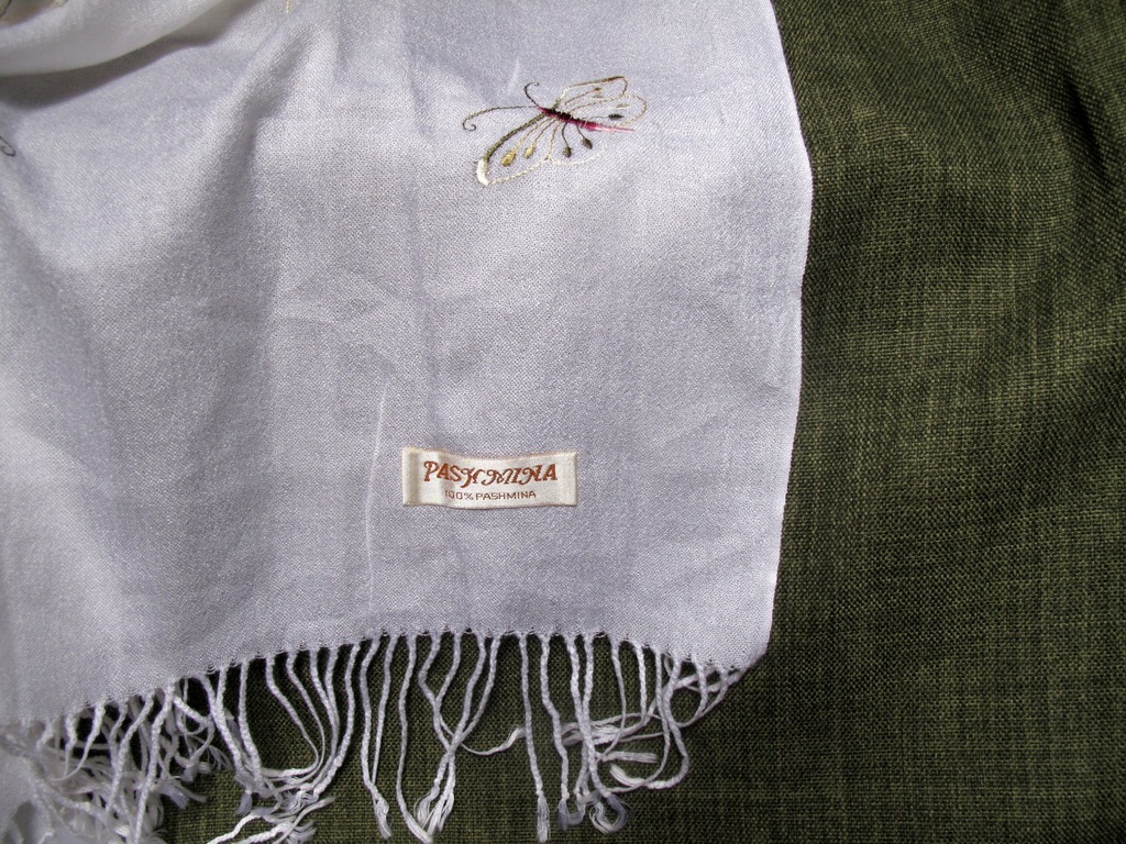 PASHMINA BIAŁA HAFTOWANA + ZASŁONA ZGNIŁA ZIELEŃ