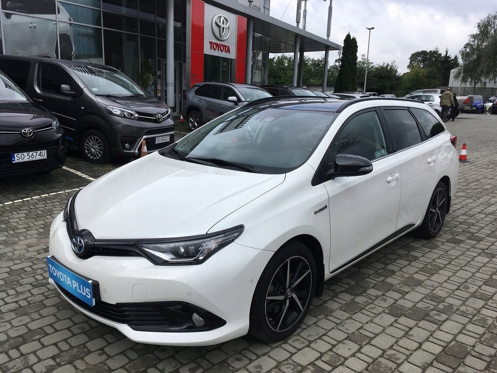 Toyota Auris Hybrid 135 Selection + Comfort