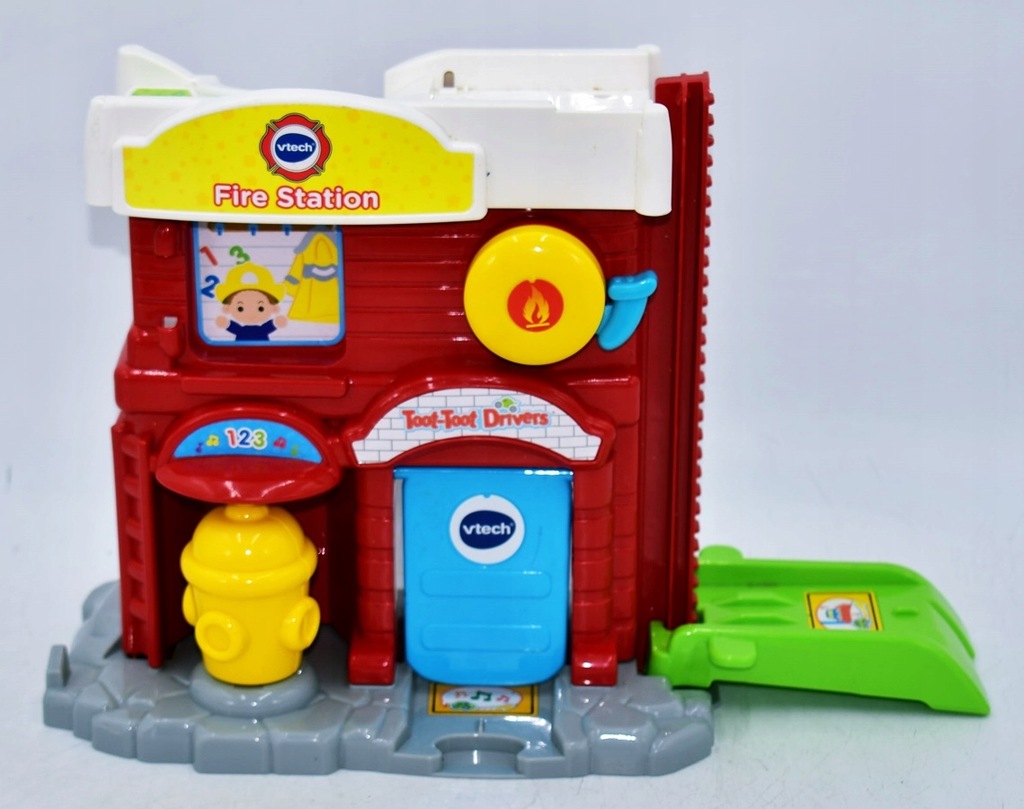 5354-35 ...VTECH... k#o REMIZA STRAZACKA 27CM