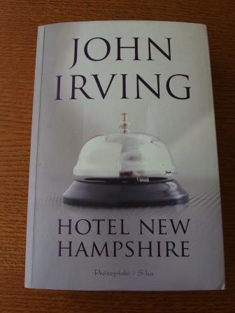 HOTEL NEW HAMPSHIRE   John Irving