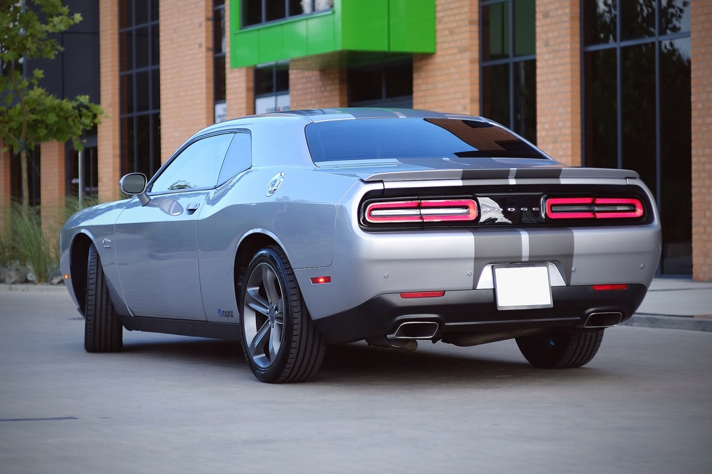 Купить DODGE CHALLENGER 5.7 HEMI V8 400КМ ИДЕАЛЬНОЕ СОСТОЯНИЕ: отзывы, фото, характеристики в интерне-магазине Aredi.ru