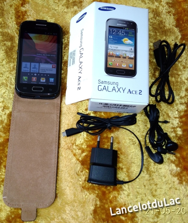 Samsung GT-i8160 Galaxy Ace 2 czarny etui smartfon