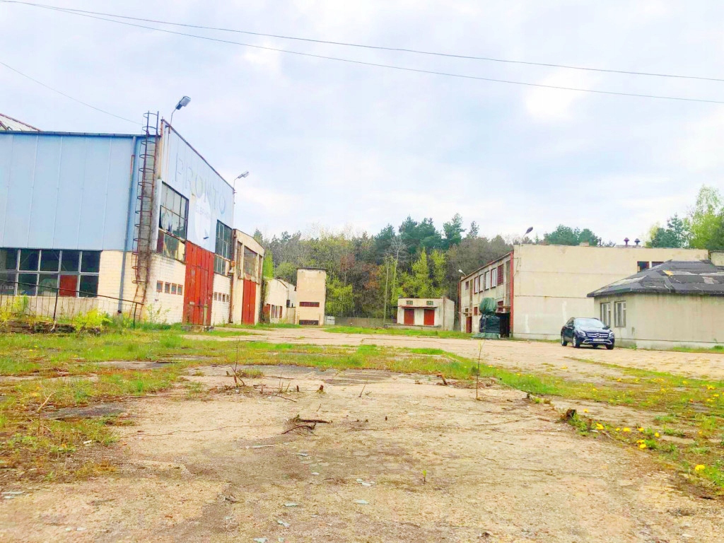 Magazyny i hale, Głowno, 496 m²