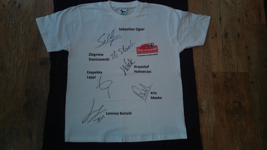 Koszulka z autografami kierowców rajdowych WRC