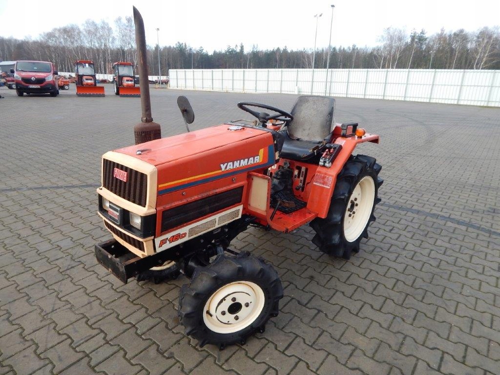 MINI TRAKTOREK YANMAR F16d 16KM 4x4 DO OGRODU TUR