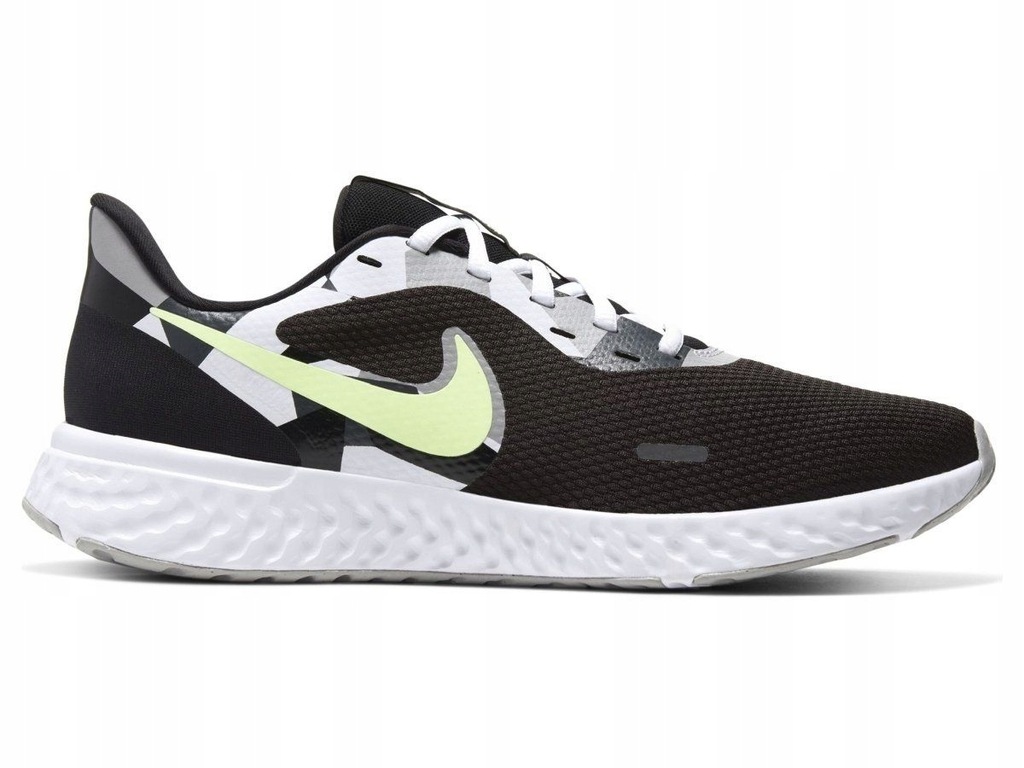 Nike Revolution 5