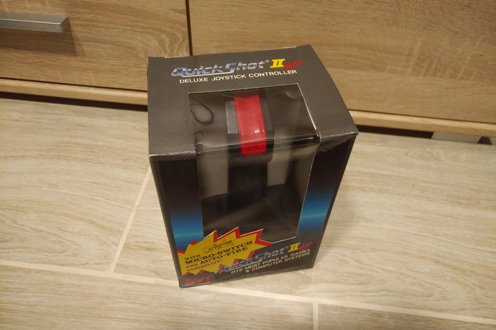 Nowy Joystick Quickshot II Plus do Amiga , Commodore , Atari
