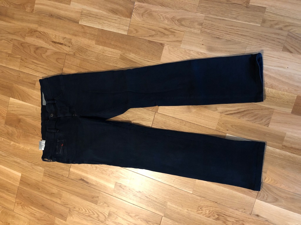 DIESEL spodnie jeans 30/30