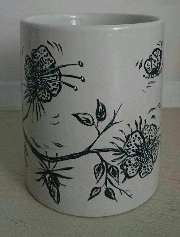 Kubek ceramiczny malowany ręcznie kwiaty motyle