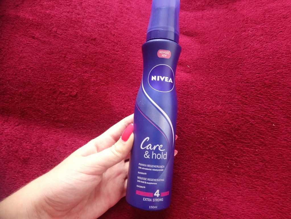 Pianka do włosów Nivea Care&hold