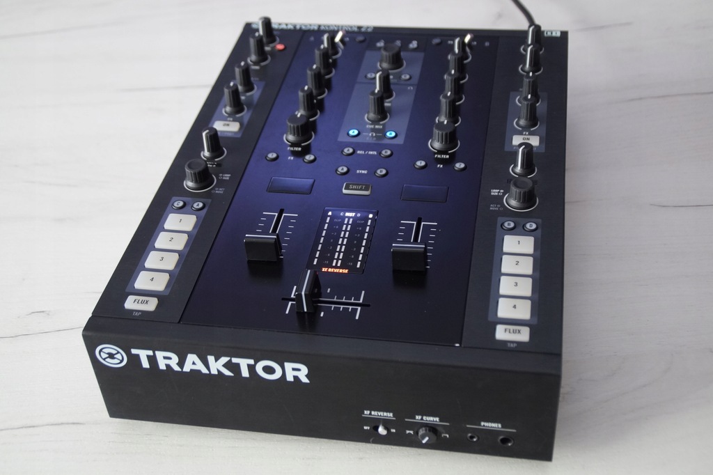 Traktor Kontrol Z2 Mikser DVS