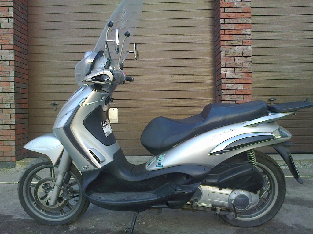 PIAGGIO BEVERLY 125 przebieg 18222 km 2008 rok