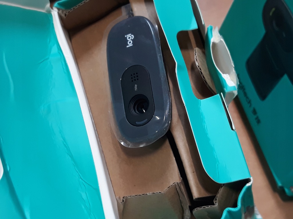 Купить OUTLET LOGITECH Webcam C270 Веб-камера HD: отзывы, фото, характеристики в интерне-магазине Aredi.ru