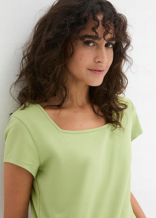 48/50 KOSZULKA Z KRÓTKIM RĘKAWEM uje