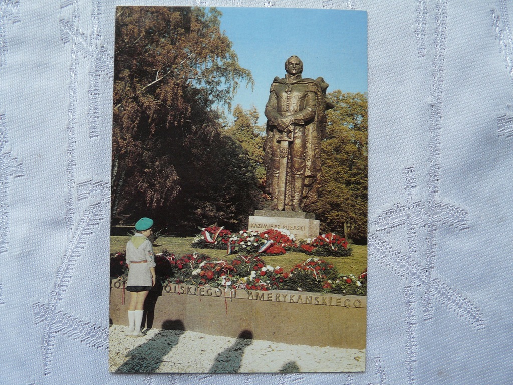 WARKA POMNIK PUŁASKIEGO