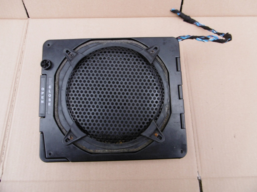 Subwoofer głośnik Harman Kardon BMW e46 cabrio 8575870667 oficjalne archiwum Allegro