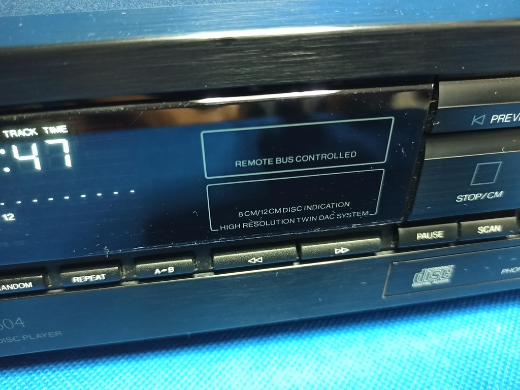 Купить Philips CD-604/TwinDAC/Бельгия CD-проигрыватель: отзывы, фото, характеристики в интерне-магазине Aredi.ru