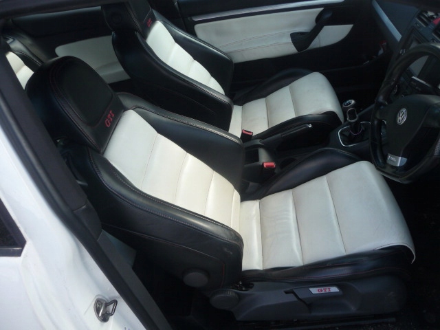 ŚRODEK WNĘTRZE SIEDZENIA GOLF V GTI 3D SKÓRA