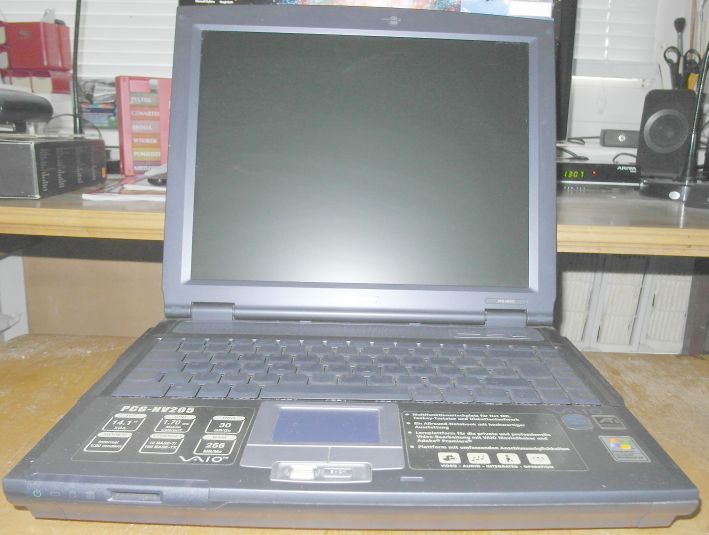 Laptop Sony VAIO PCG-NV205 z uszkodzoną matrycą