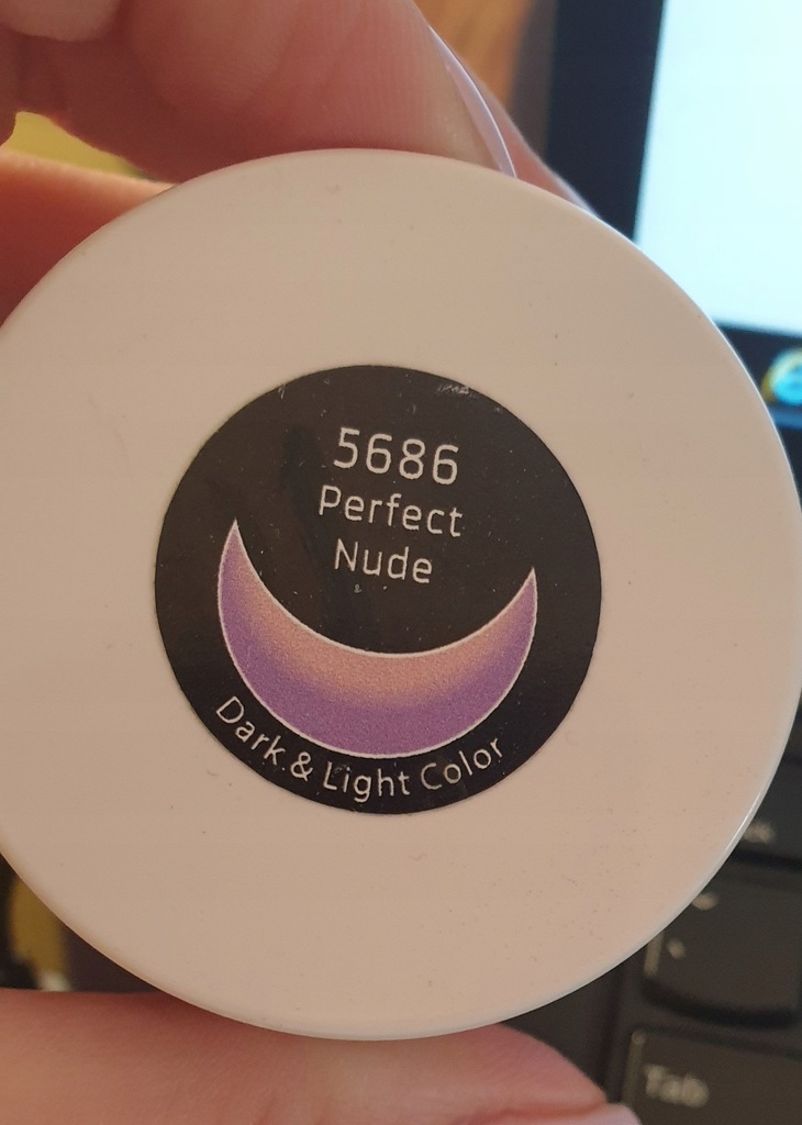 puder tytanowy revi kolor perfect nude