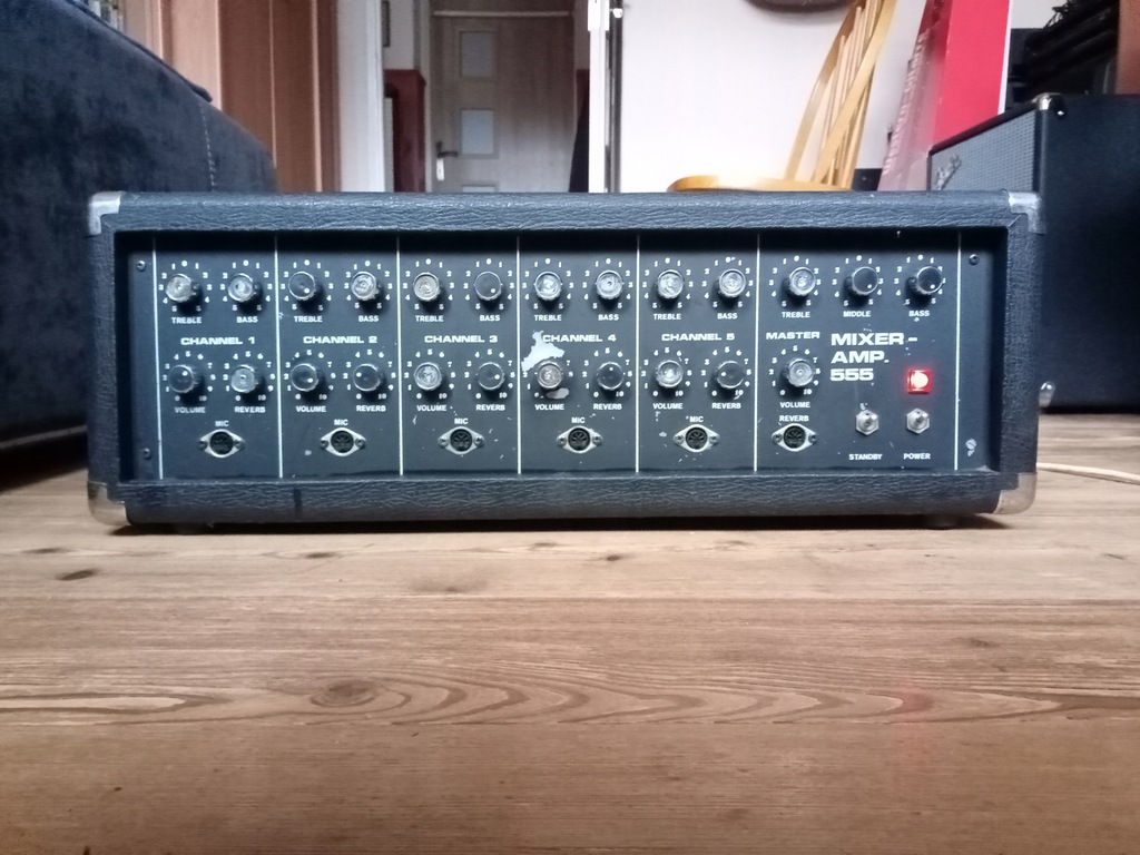 Stary wzmacniacz lampowy MIXER-AMP 555