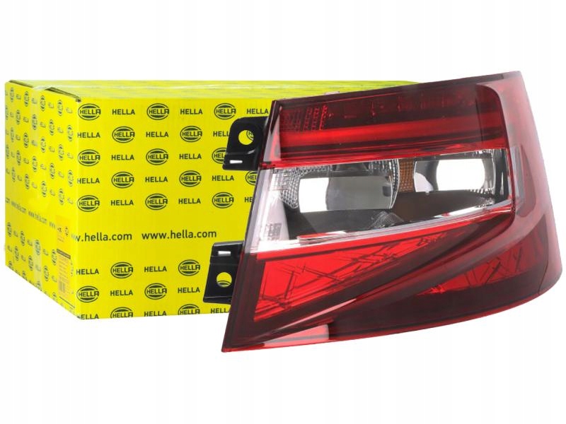 LAMPA TYŁ PRAWA SKODA SUPERB III 15-19 liftback